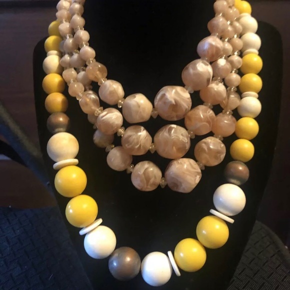 Lot Of Vintage Mixed Costume Jewelry 16 Necklaces Estate Sale - Picture 2 of 7